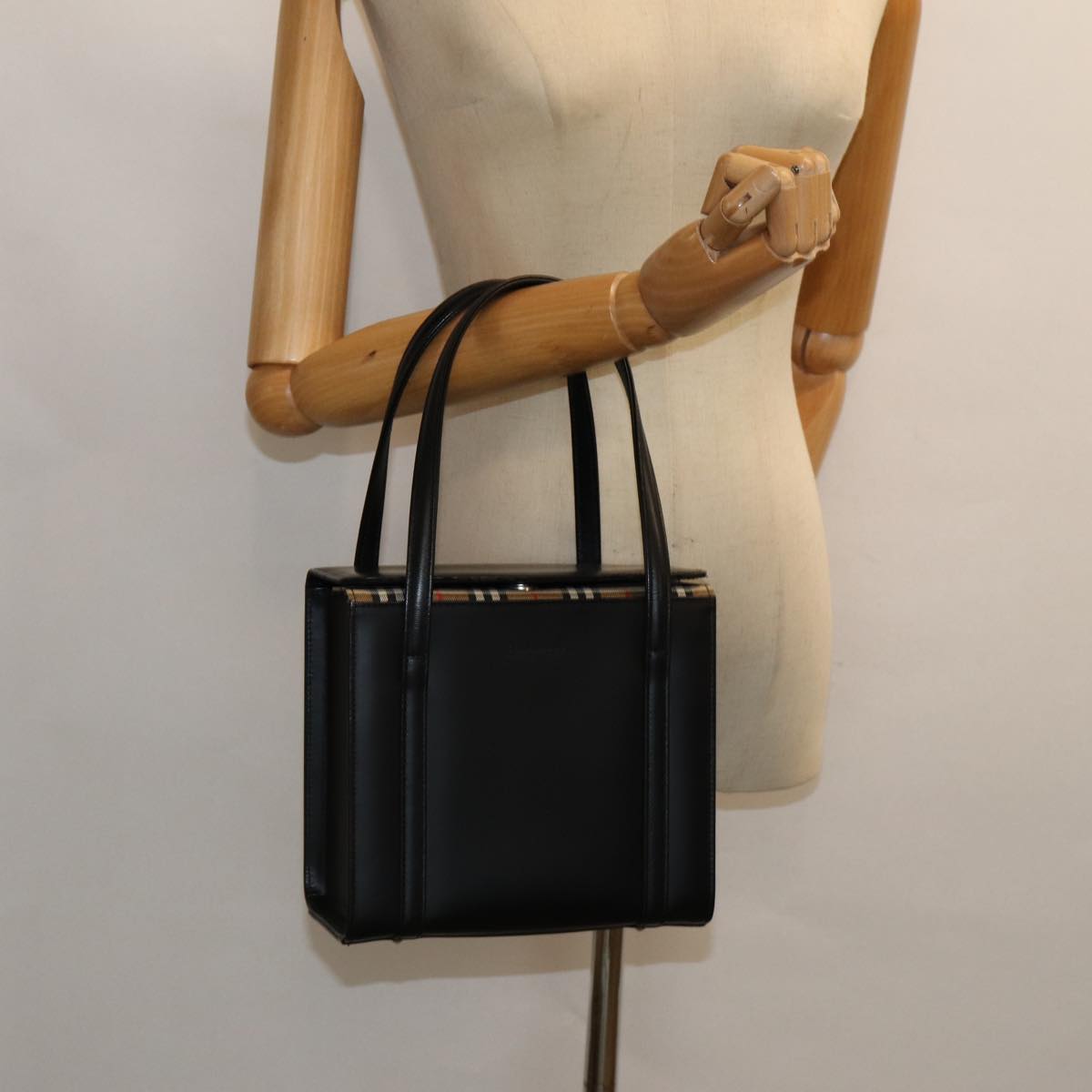 BURBERRYSs Hand Bag Leather Black Auth bs16011