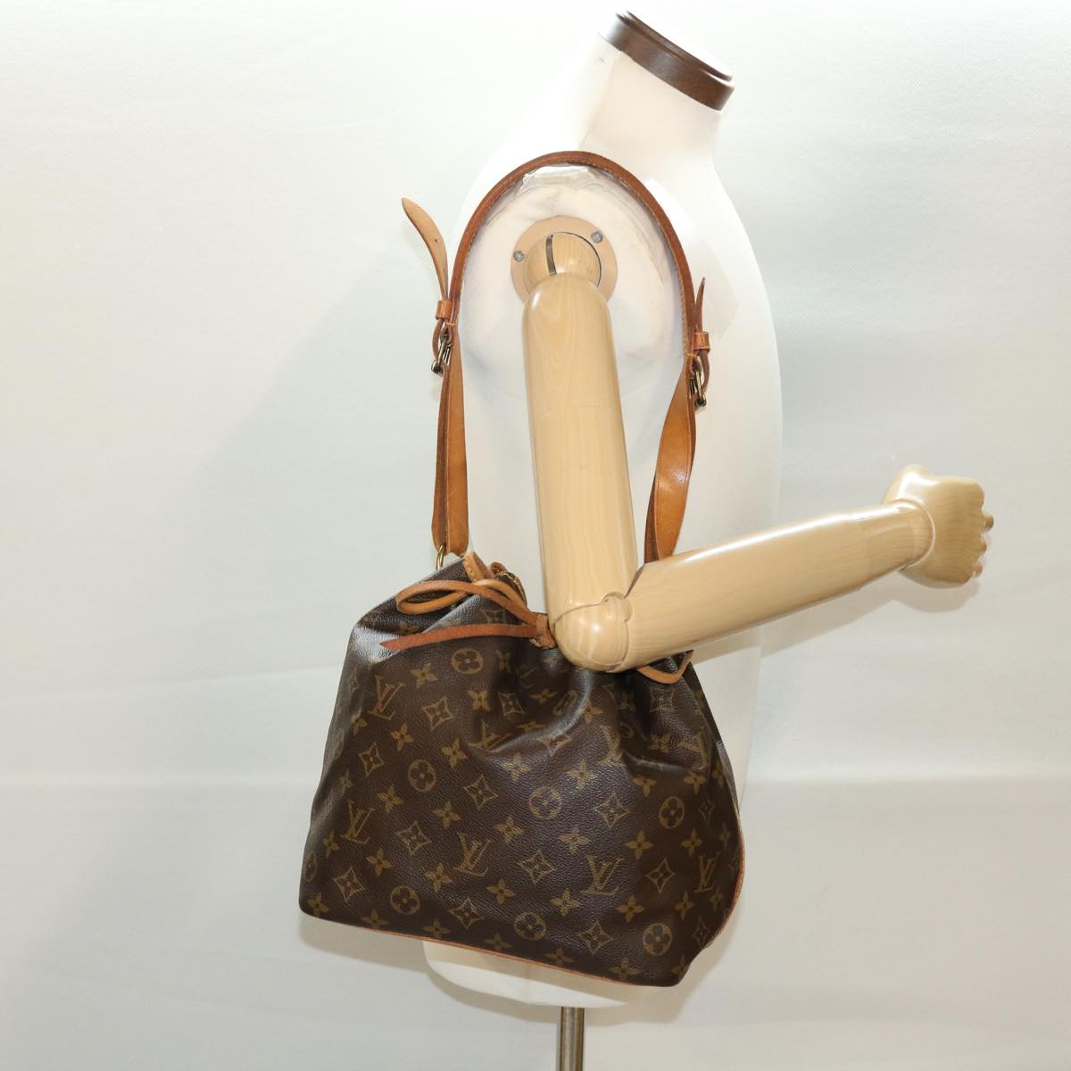 LOUIS VUITTON Monogram Petit Noe Shoulder Bag M42226 LV bs4833
