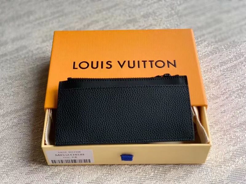 Franco Shops - Louis Vuittons - 15674