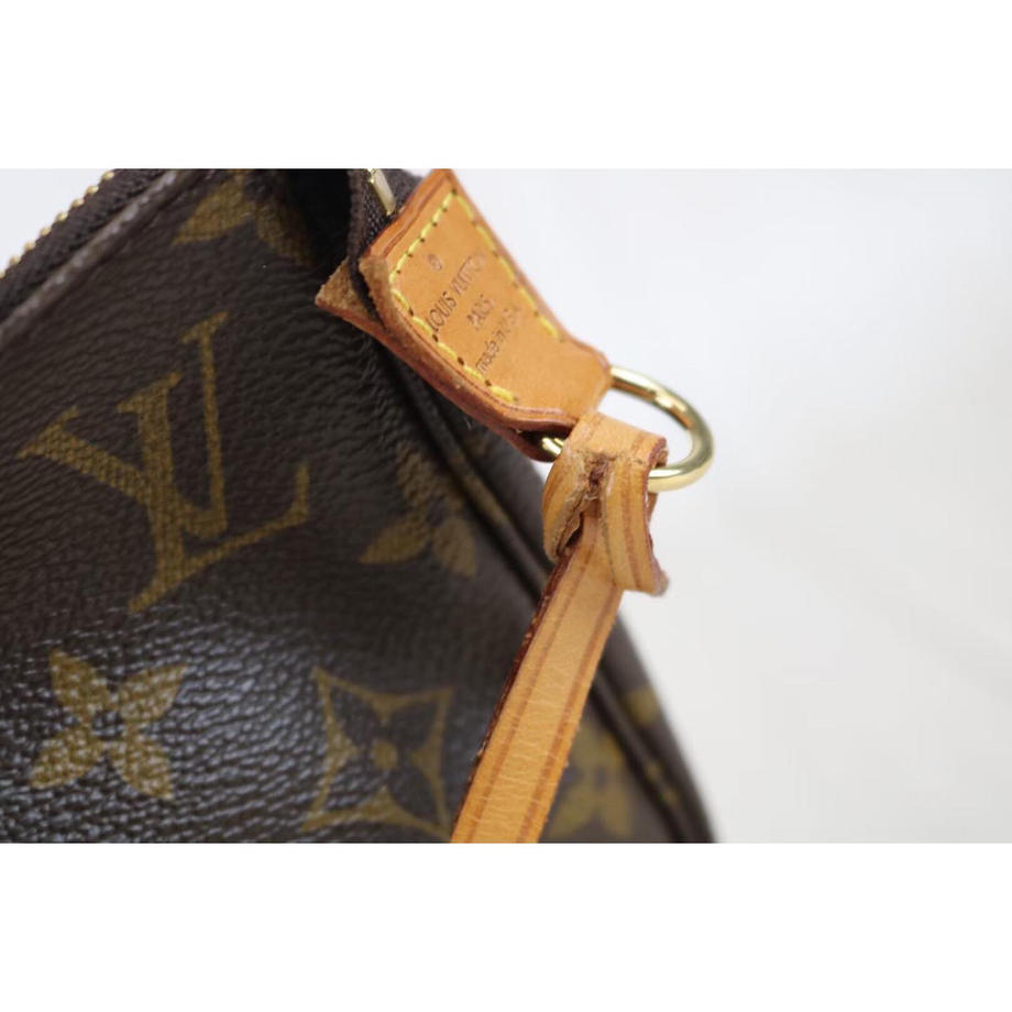 Rank AB | LV Monogram Pochette Accessoires |082815
