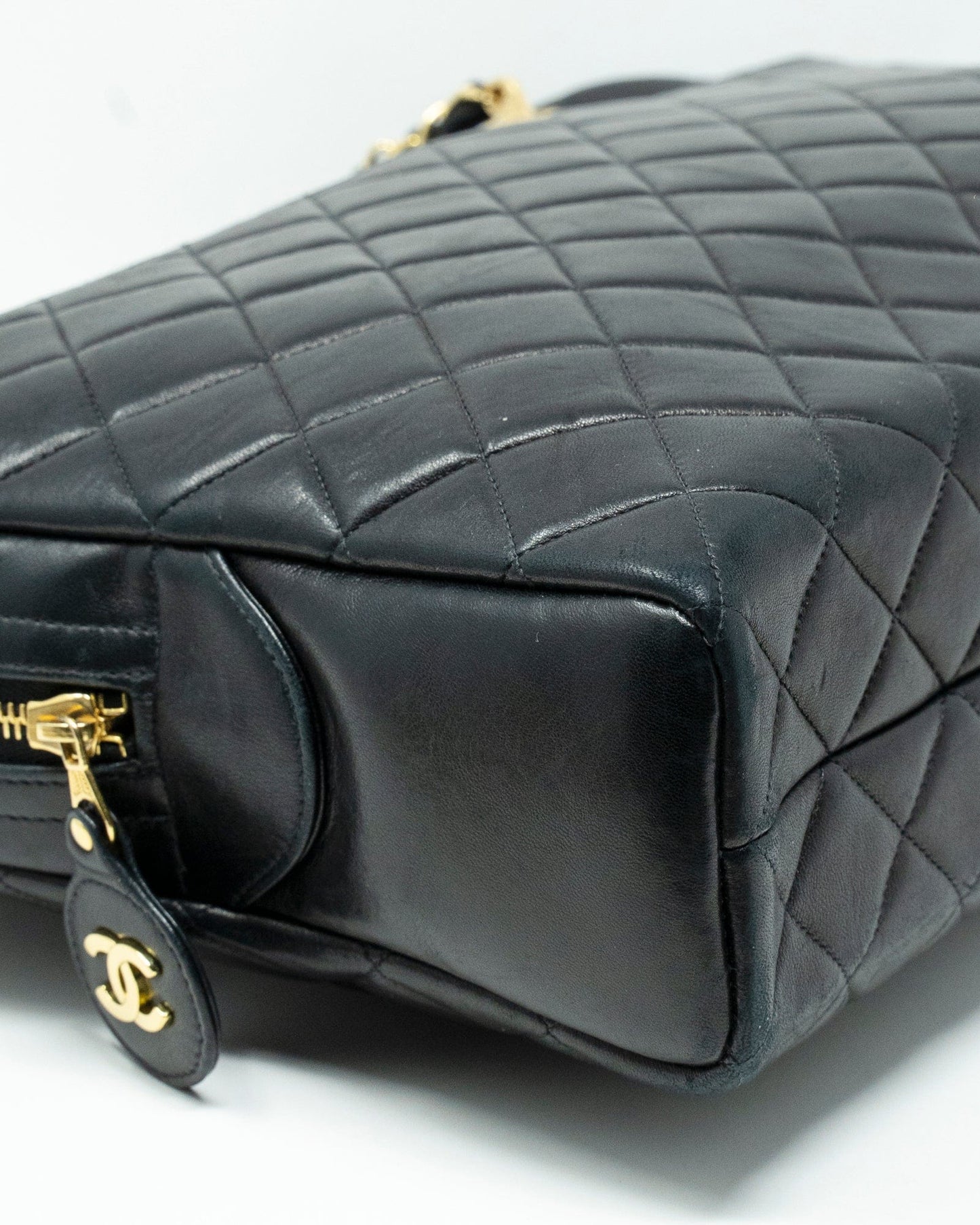 Chanel black lambskin quilted bag - AGL1962