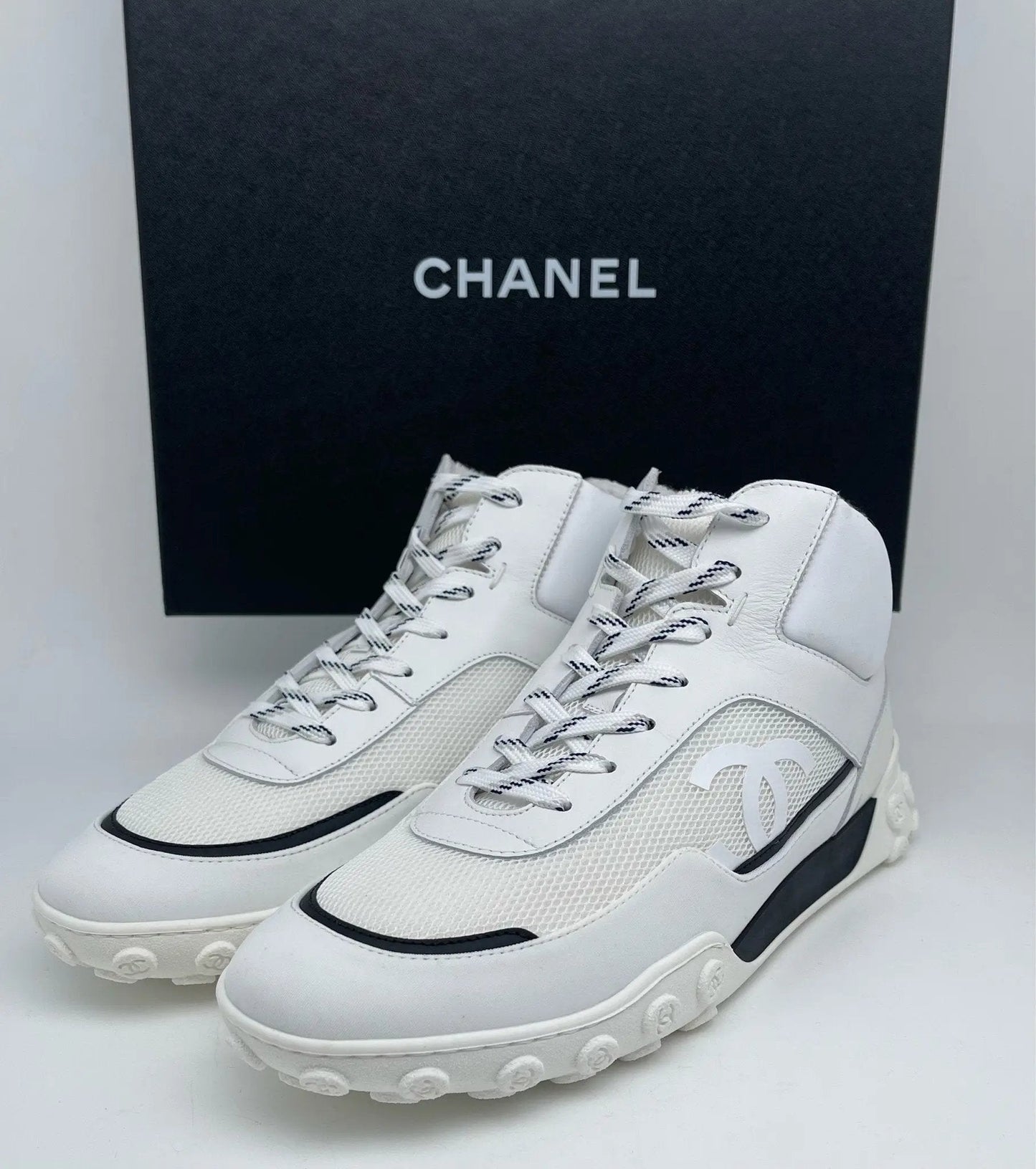 Chanel - Baskets T.40