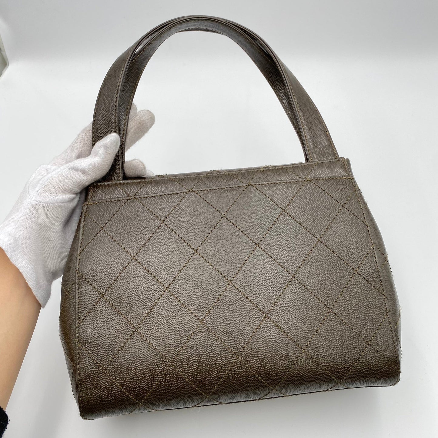 CHANEL VINTAGE HAND BAG KHAKI CAVIAR SKIN 90220259