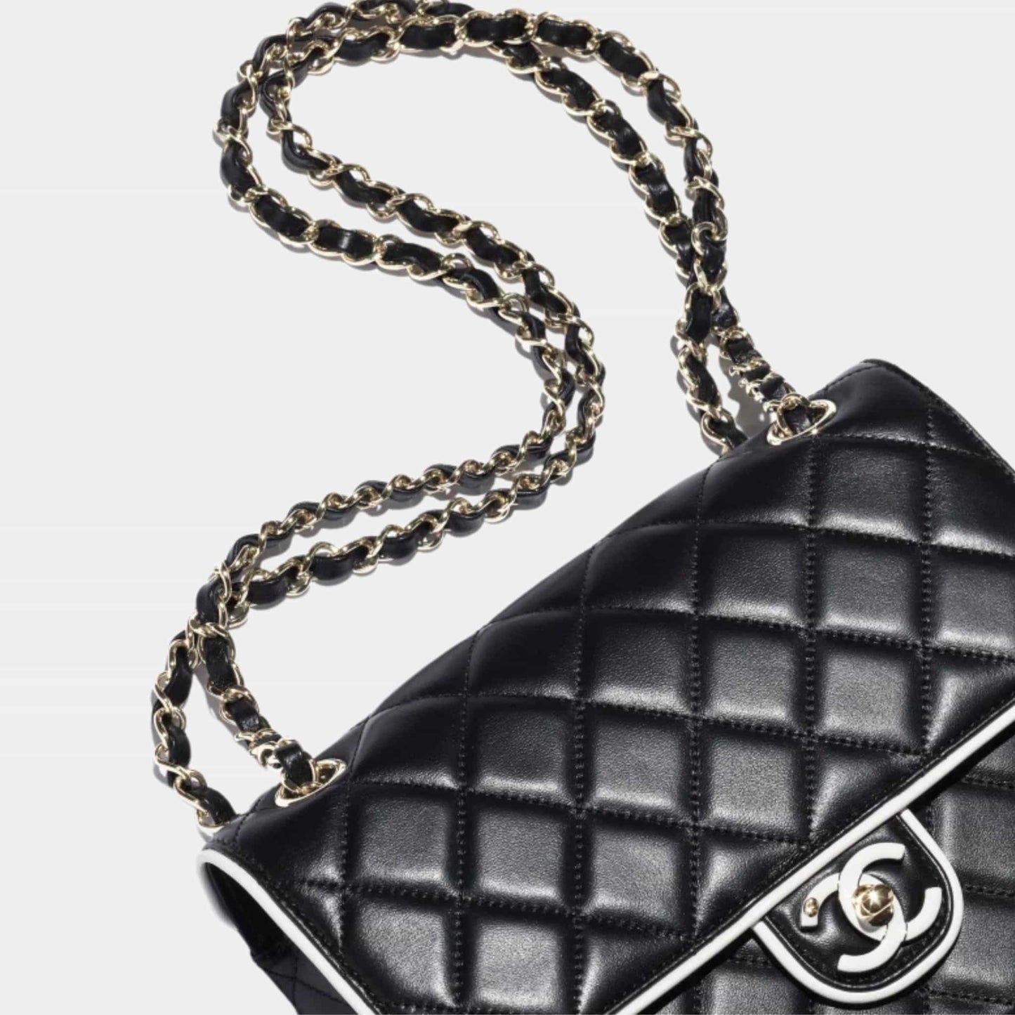 Flap Bag Lambskin Black White