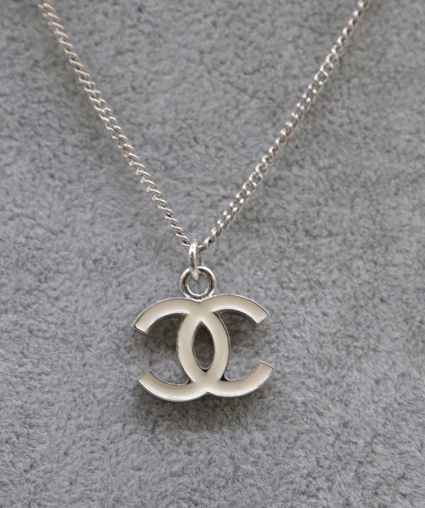 CHANEL VINTAGE NECKLACE COCOMARK ACCESSORY 05V DXBS2260