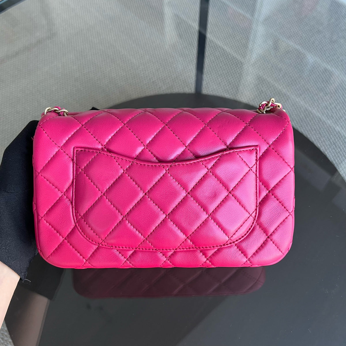 Chanel Classic Flap Mini - 20CM Rectangle Pearl Crush Quilted Lambskin Hot Pink Gold Hardware Series 30