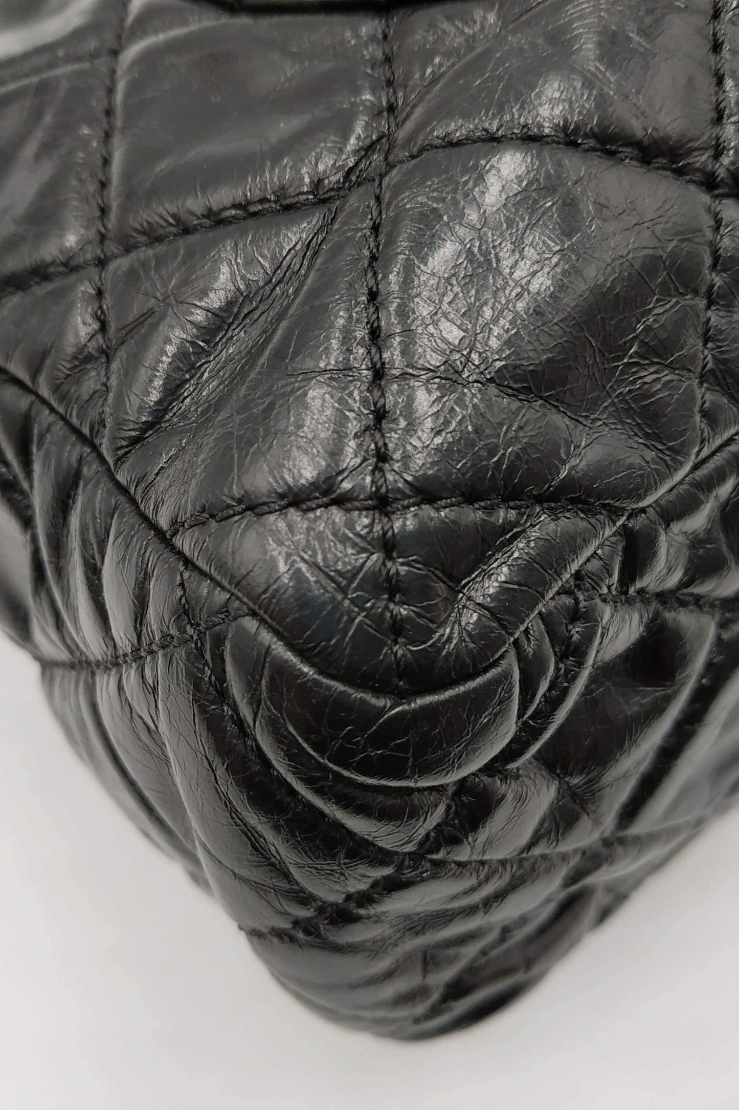 Quilted Glazed Medium Castle Rock Flap Bag Black