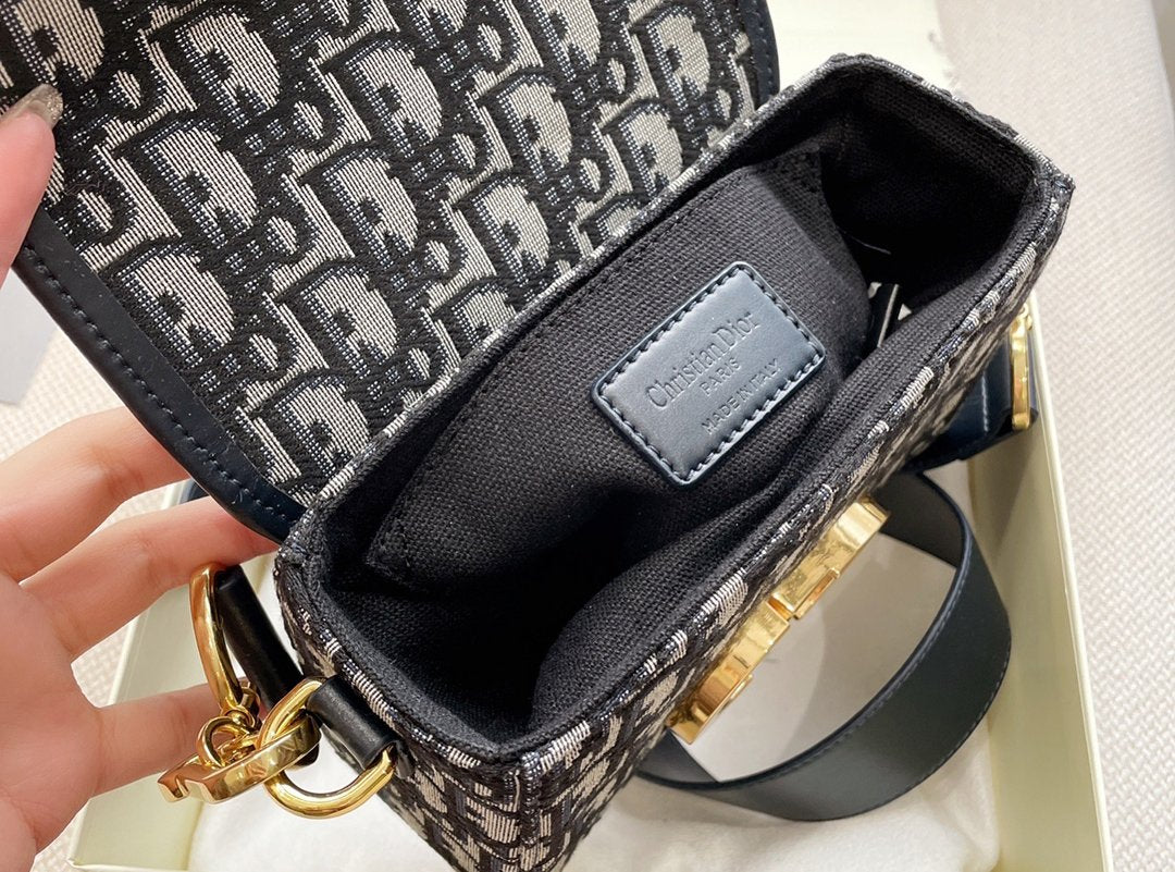 Luxury Edition Bags DIR 042