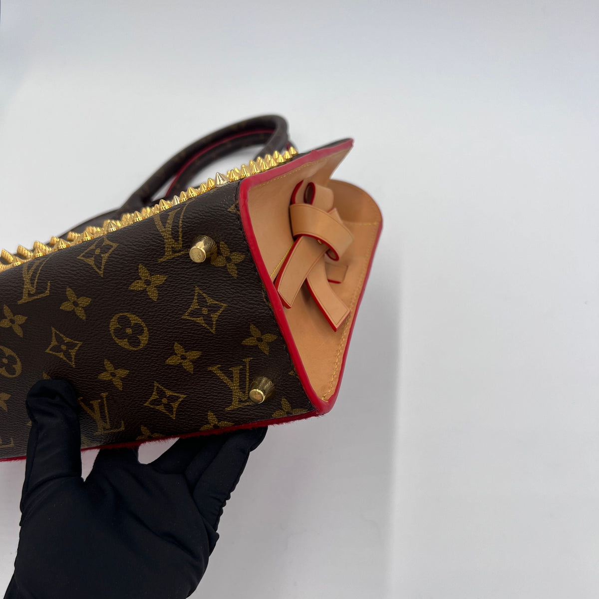 Louis Vuitton Iconoclasts Christian Louboutin Shopping Bag - Brown Handle Bags, Handbags AD580O