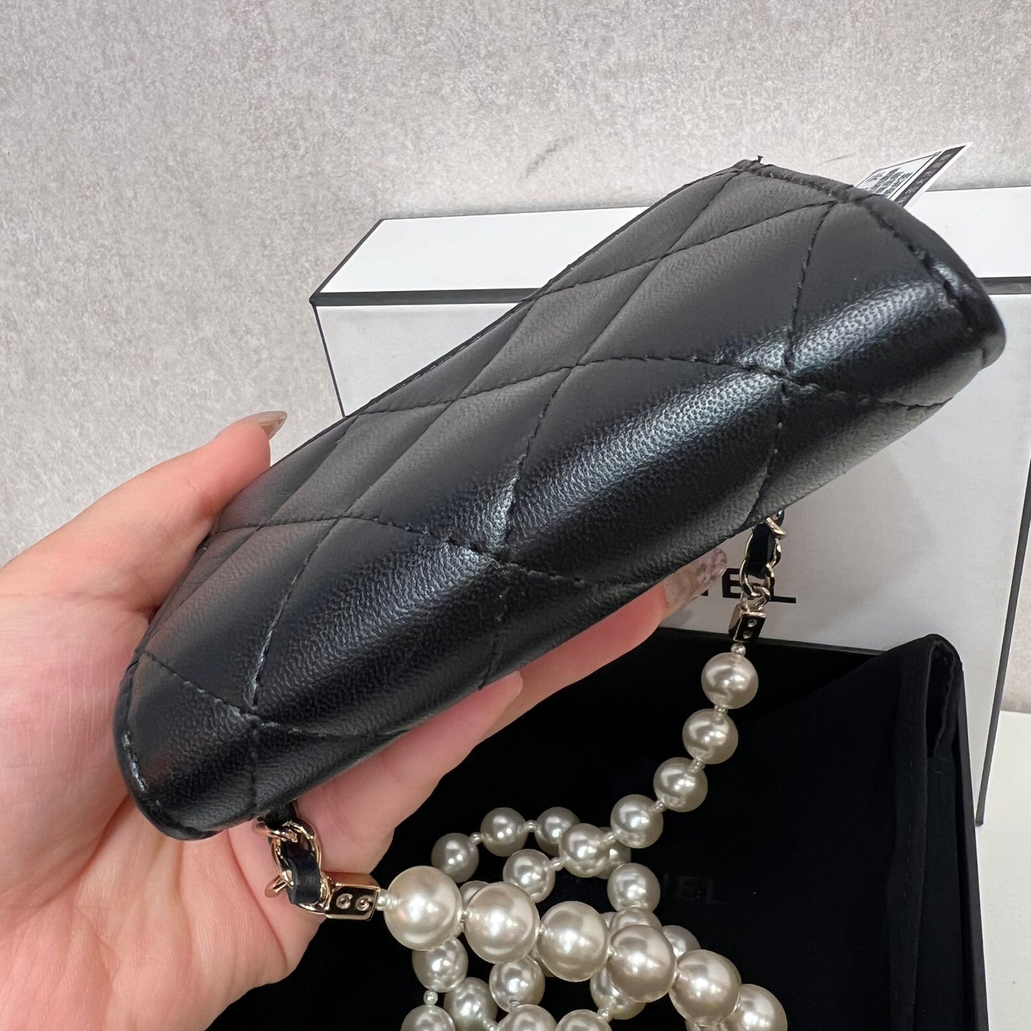 CHANEL Lambskin Quilted Pearl Card Holder With Chain Black