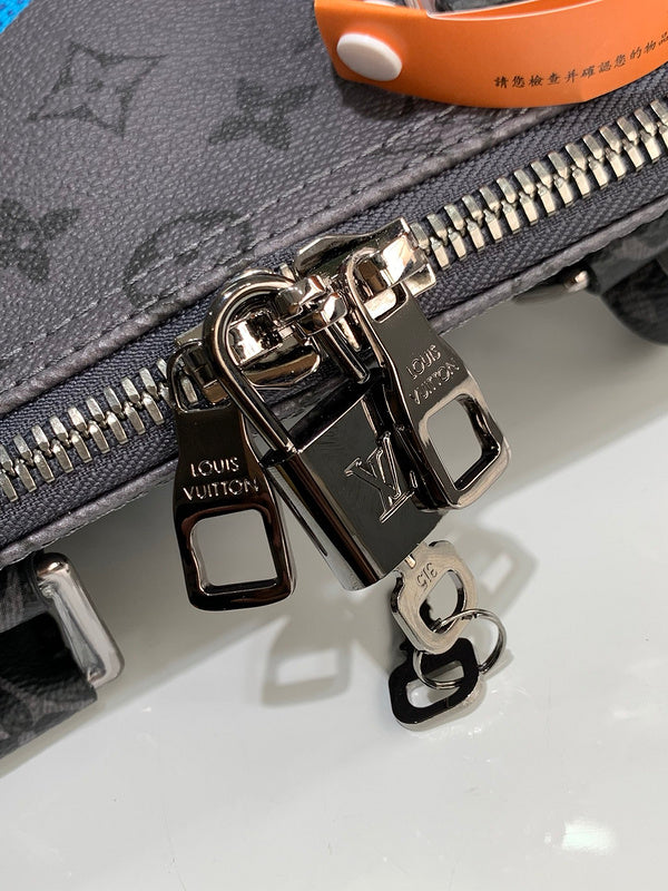 Franco Shops - Louis Vuittons - 15500