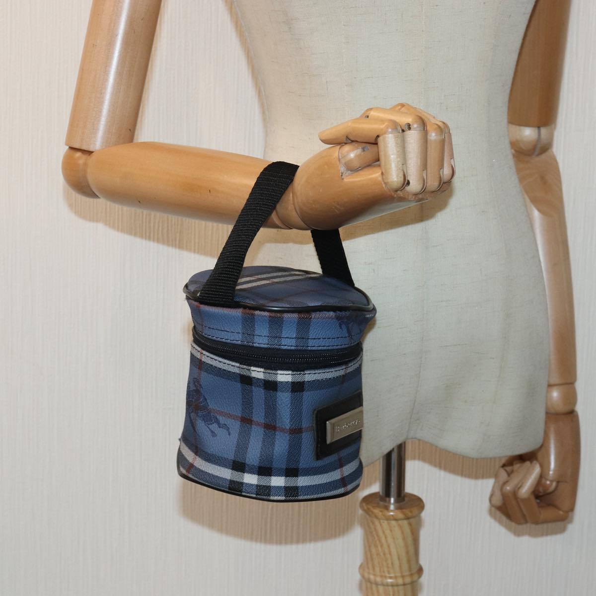 BURBERRYSs Nova Check Vanity Cosmetic Pouch PVC Leather Blue Auth ep4900