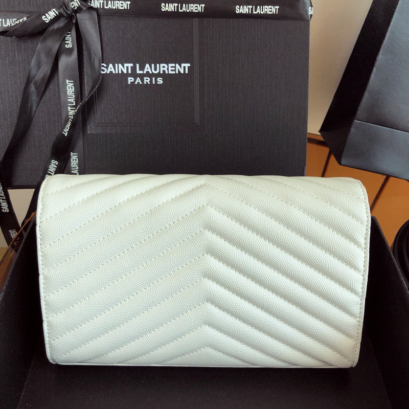 Yves Saint Laurent - Bags 090