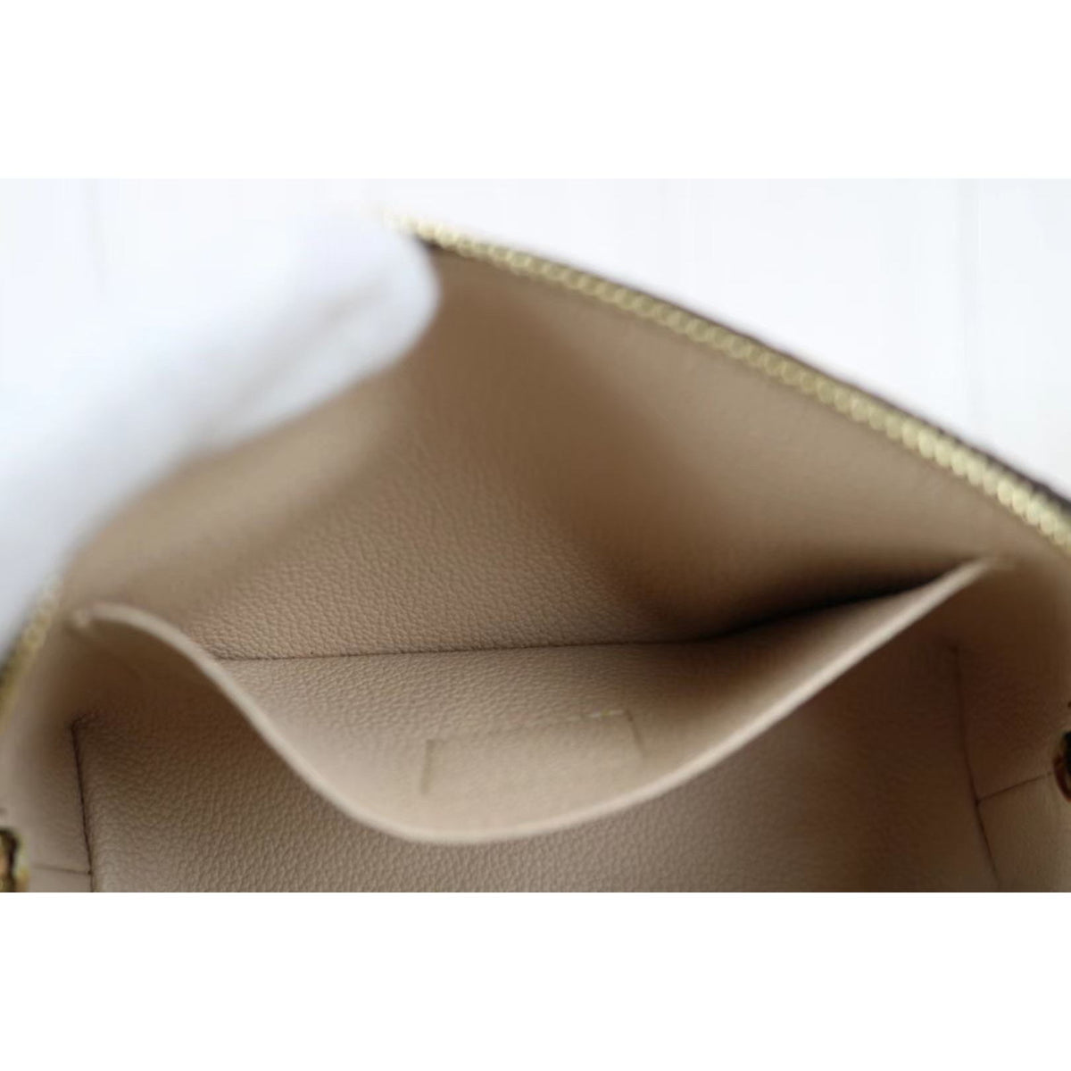 Rank SA|LV Monogram Pochette Cosmetics|050611