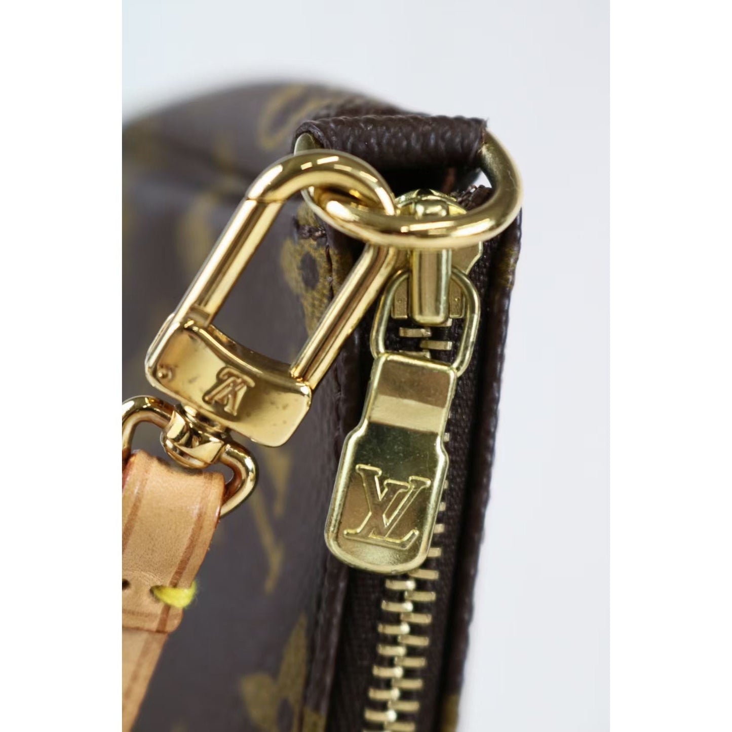 Rank A | LV Monogram Pochette Accessoires |070304