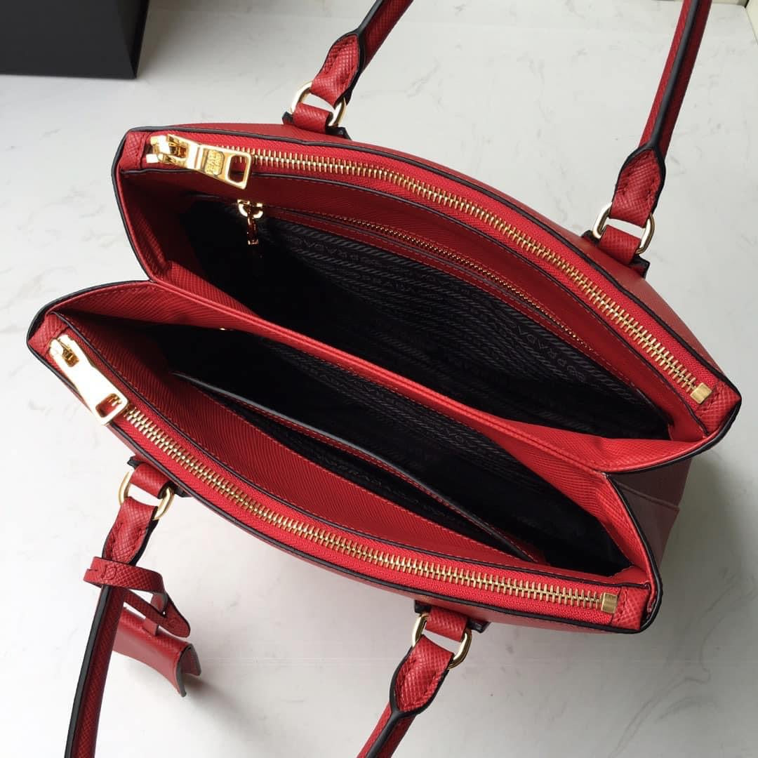 Prada Galleria Saffiano leather Medium Bag