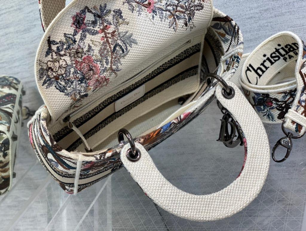 Dior Medium Lady D-Lite Bag