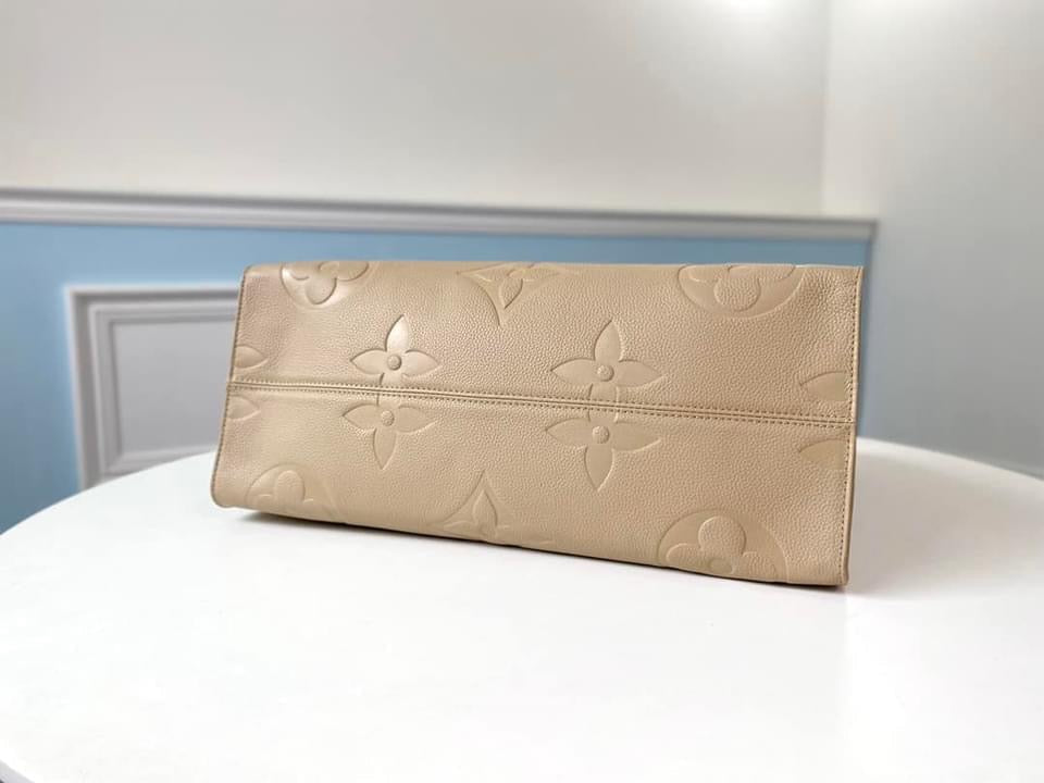 Louis Vuitton MM Tote Bag