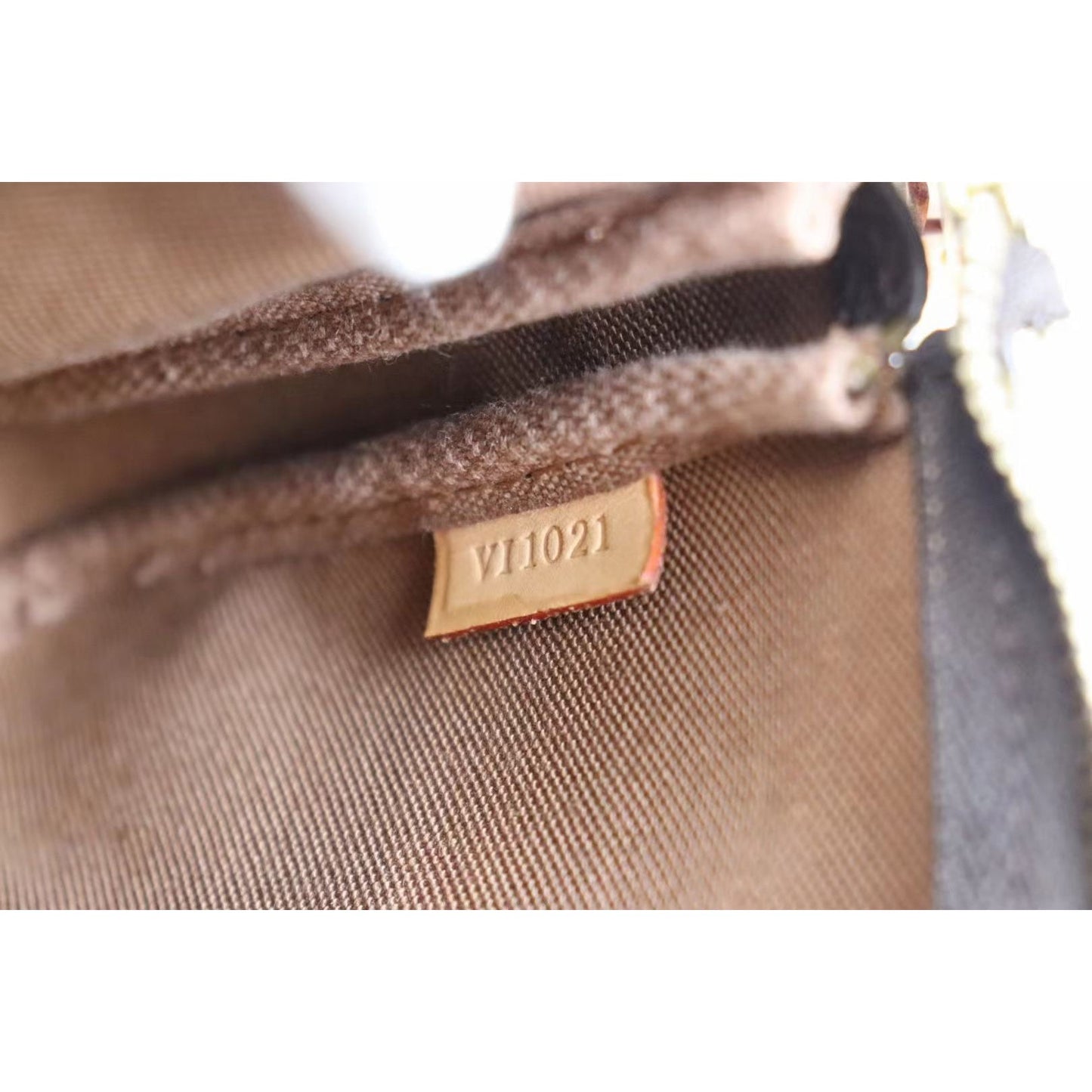 Rank A | LV Monogram Pochette Accessoires |080805