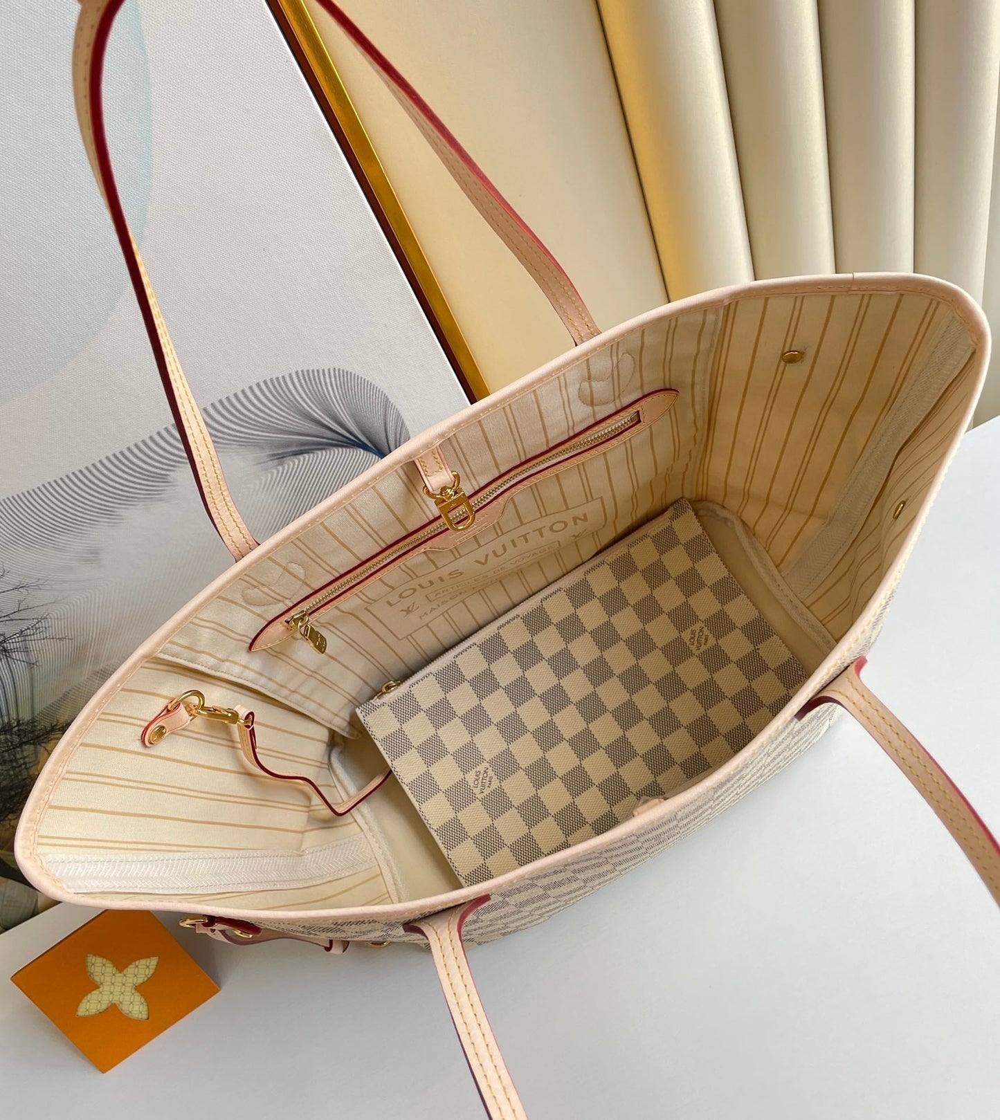 Louis Vuitton Neverfull MM Tote Bag