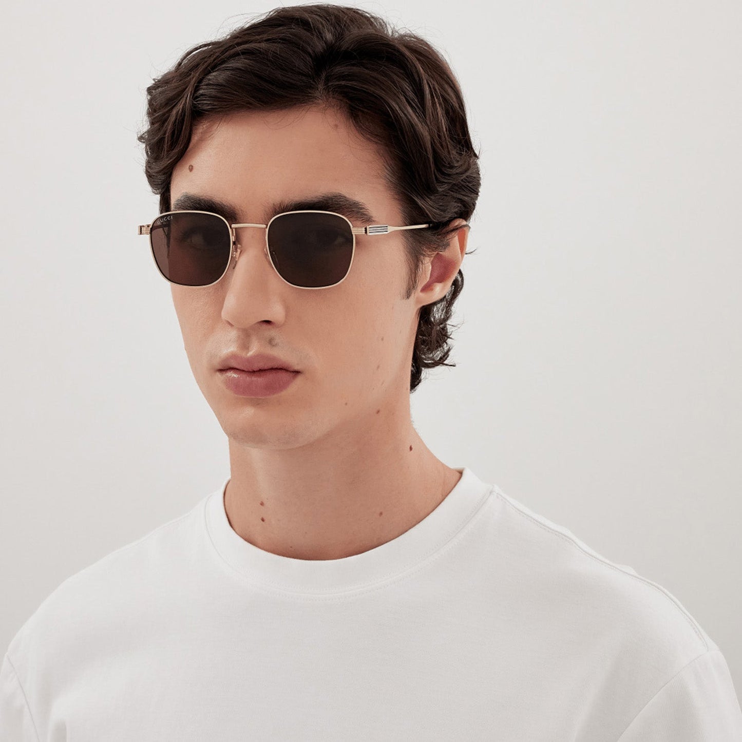 SIGN Squared shape. Gucci lettering logo FOR MEN
