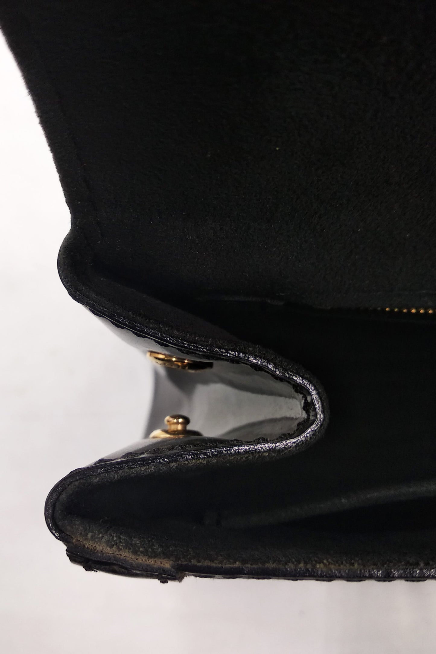 Monogram Vernis Venice MV Black