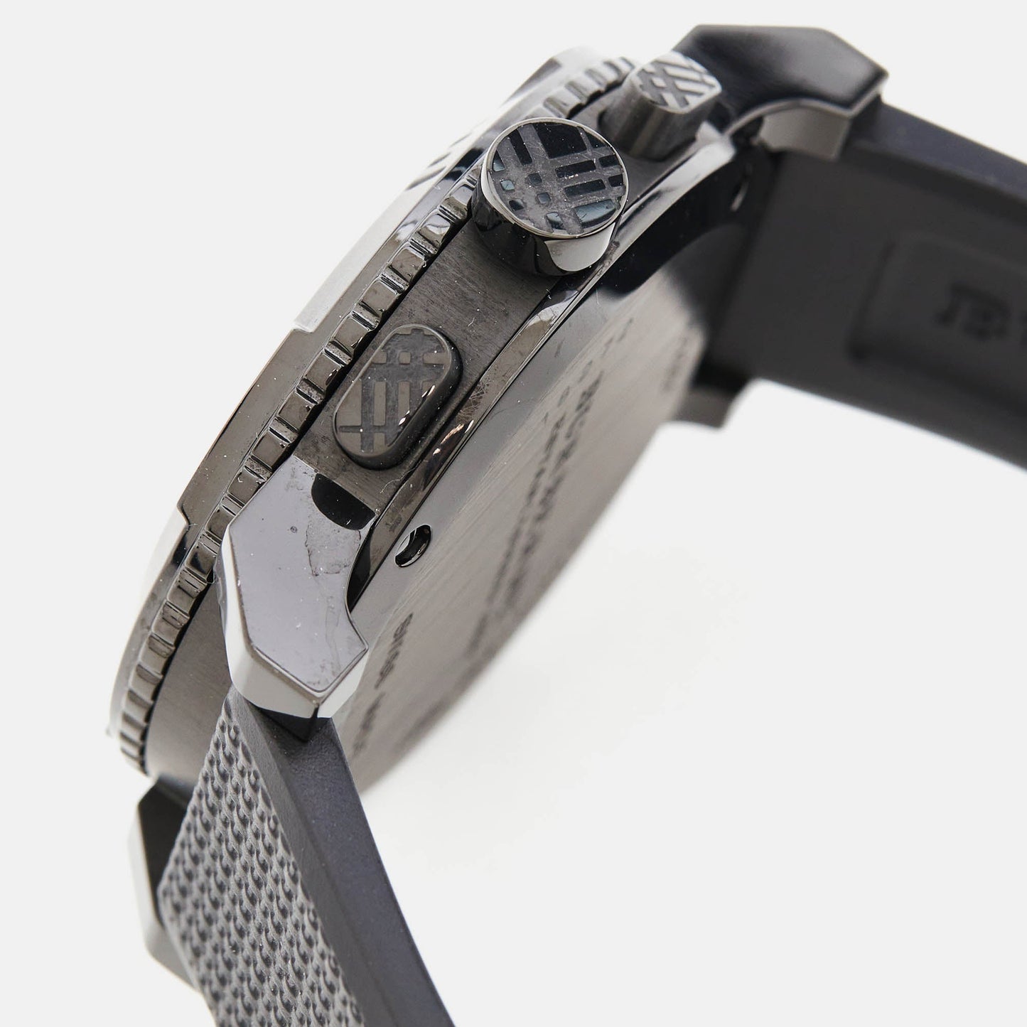 BURBERRY Black PVD Coated Stainless Steel Rubber Trench BU2301 Men's Wristwatch 42.50 mm