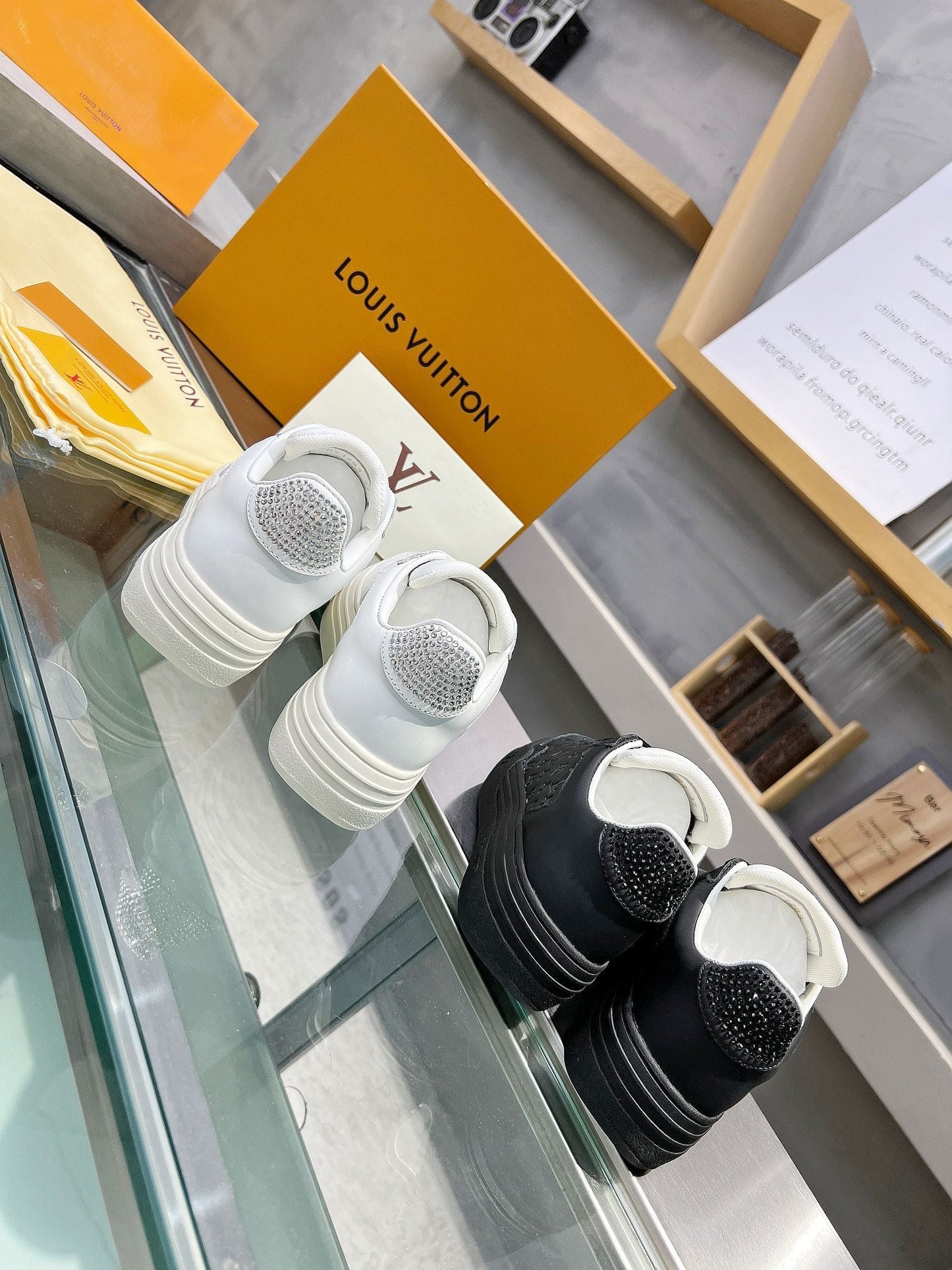 Louis Vuitton Sneakers