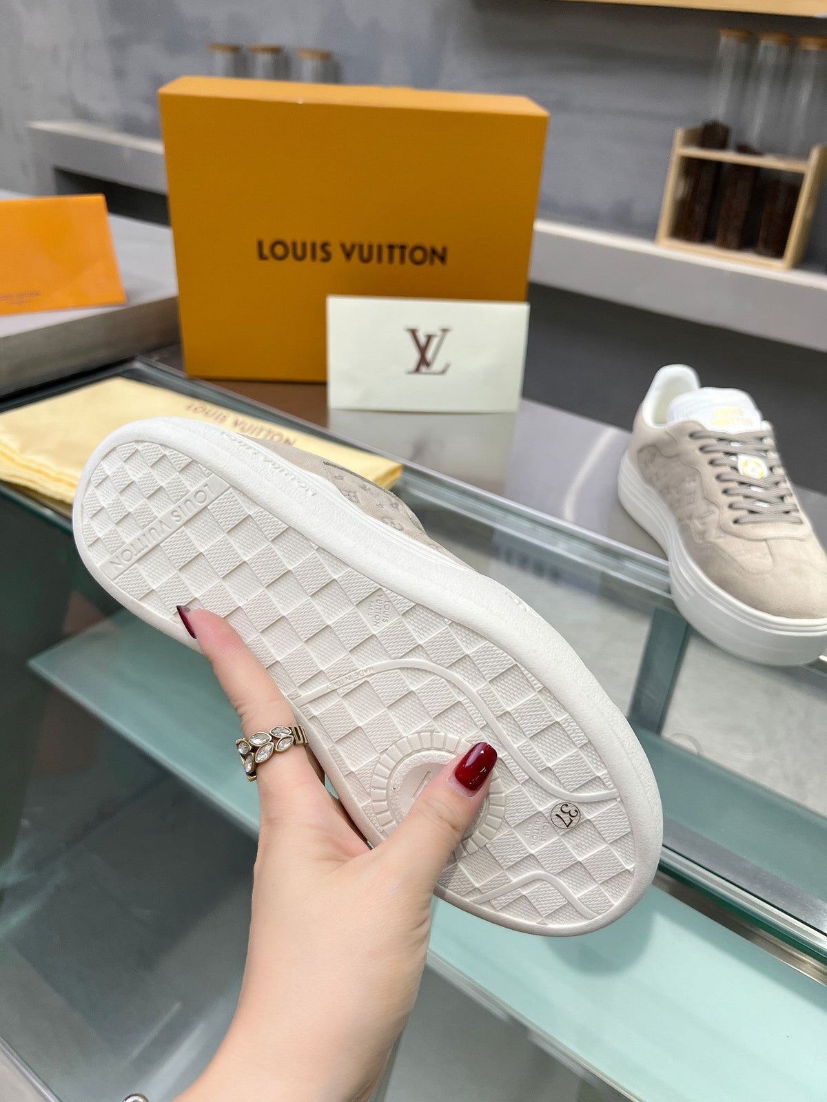 Louis Vuitton Sneakers