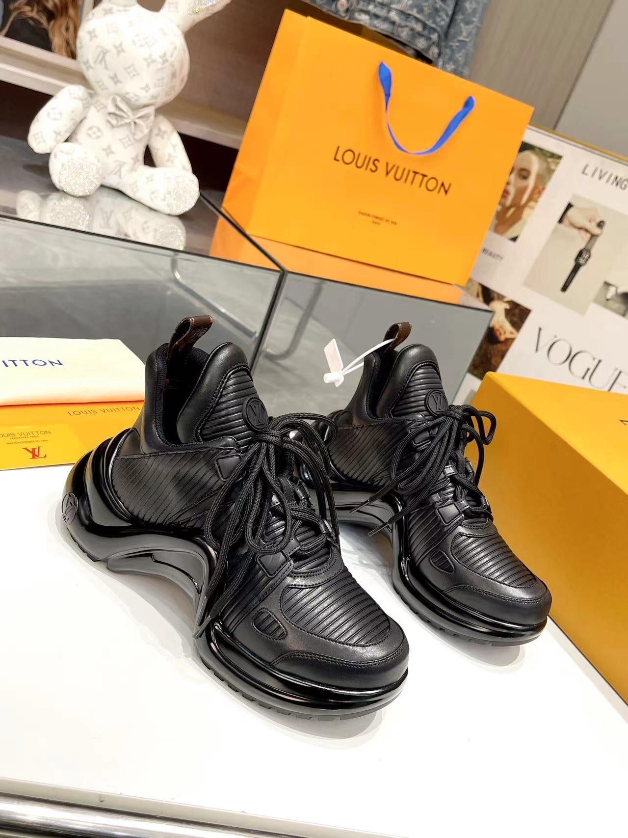 Louis Vuitton Sneakers