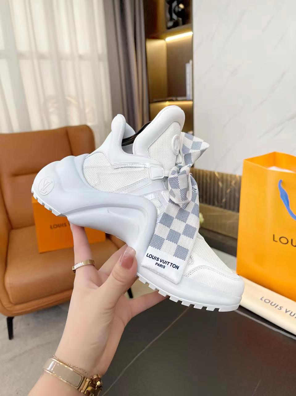 Louis Vuitton Sneakers