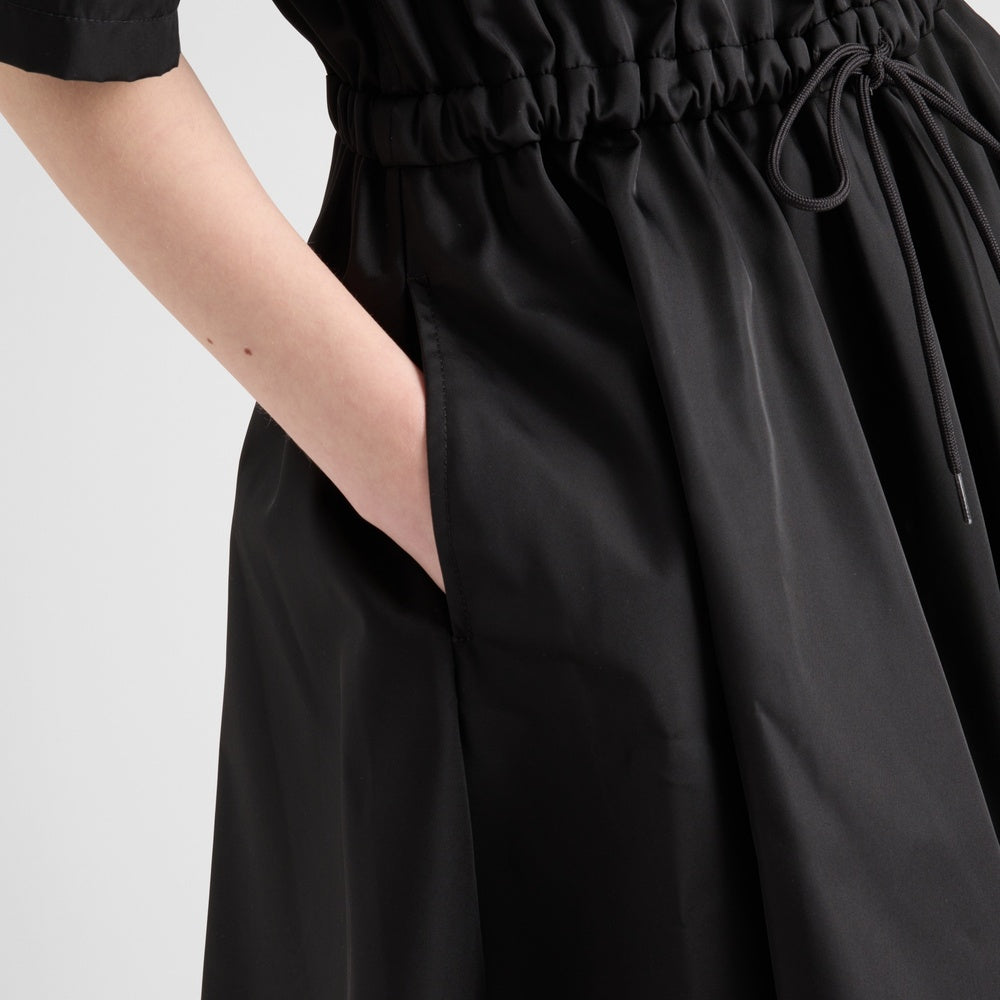 Short-sleeved Re-Nylon dress