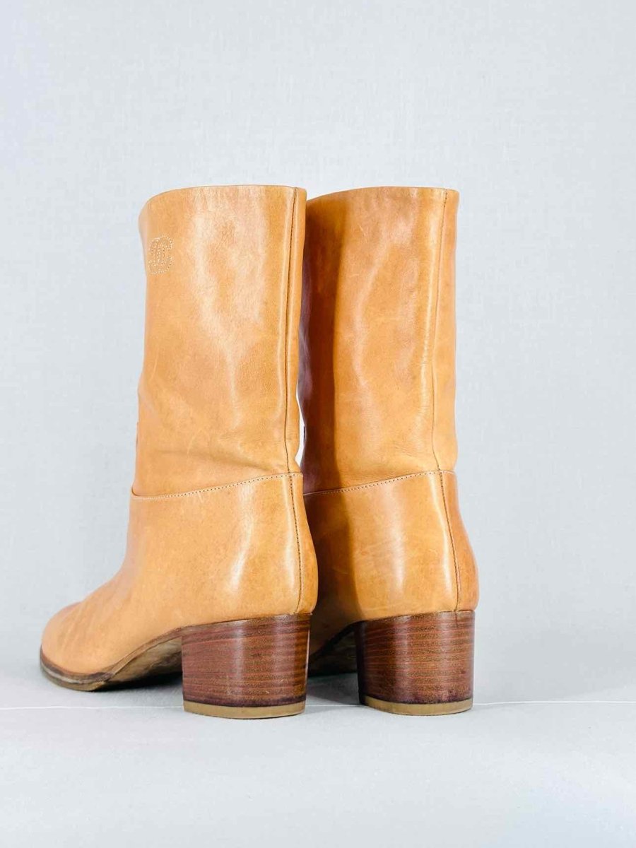 CHANEL Block Heel Beige Size EU 40.5 Mid Calf Boots