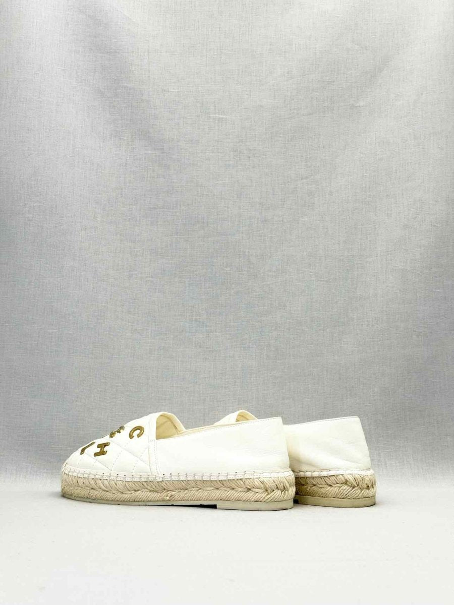 CHANEL Espadrille White Size EU 36 Loafers