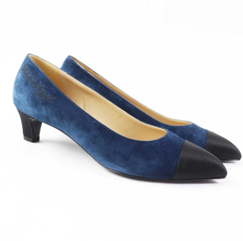 Chanel Blue Black Suede Leather Cap Toe Pumps Size .