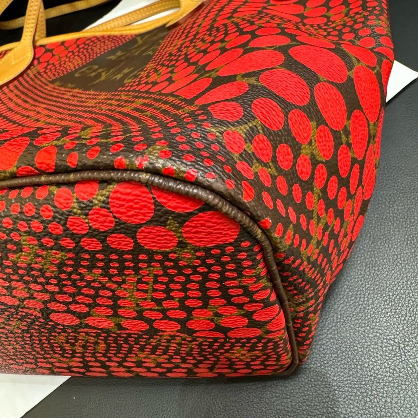 Louis Vuitton Neverfull MM Yayoi Kusama Red Monogram Tote