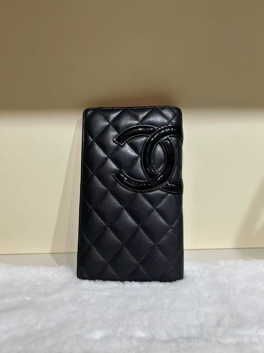 Preloved Chanel Quilted Black Wallet HBg