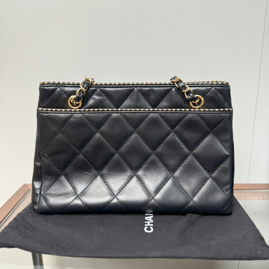 Chanel Quilted CC Chain Shoulder Bag Black Leather
