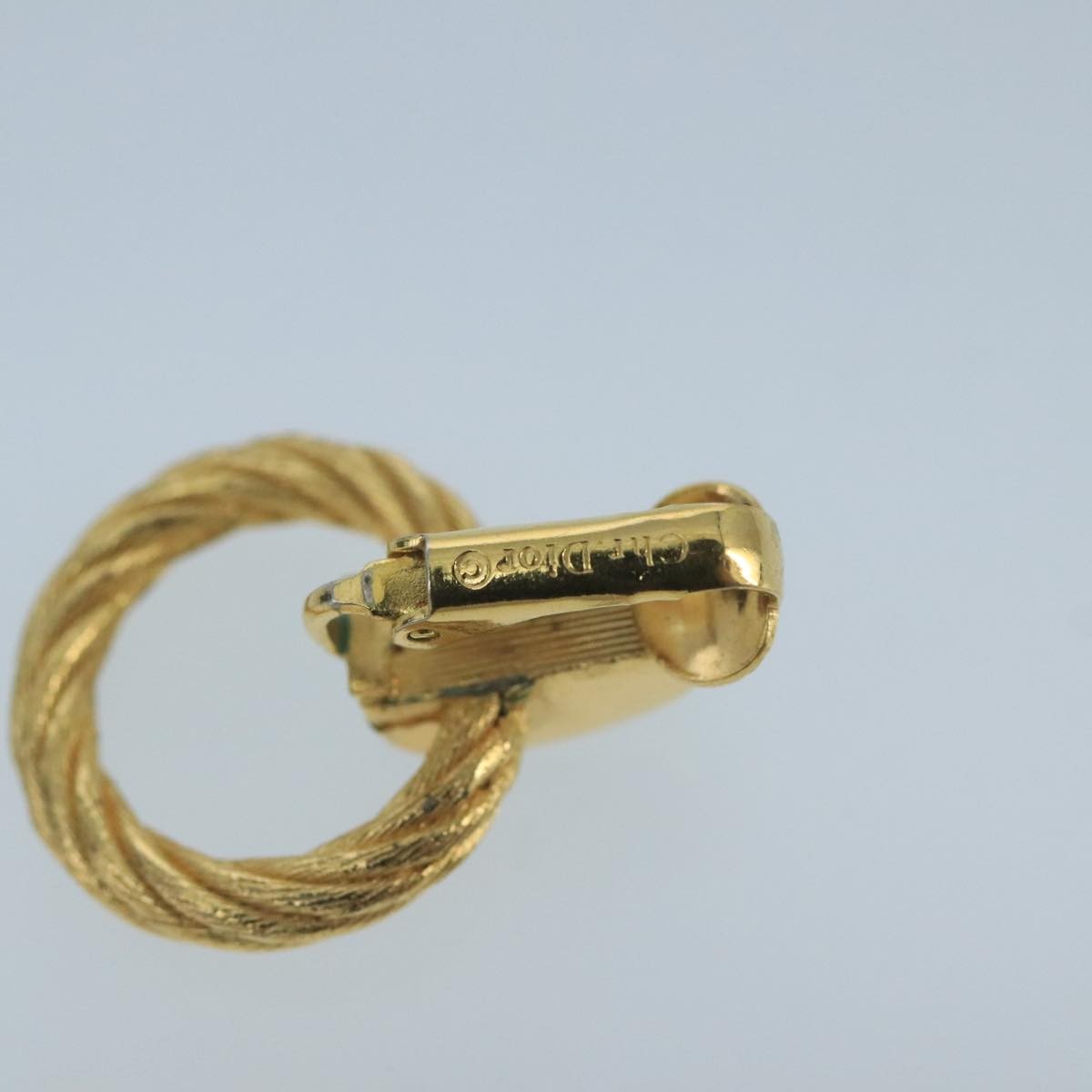 Christian Dior Vintage Round Clip-On Earrings Metal Gold Metal Earrings Jewelry ()