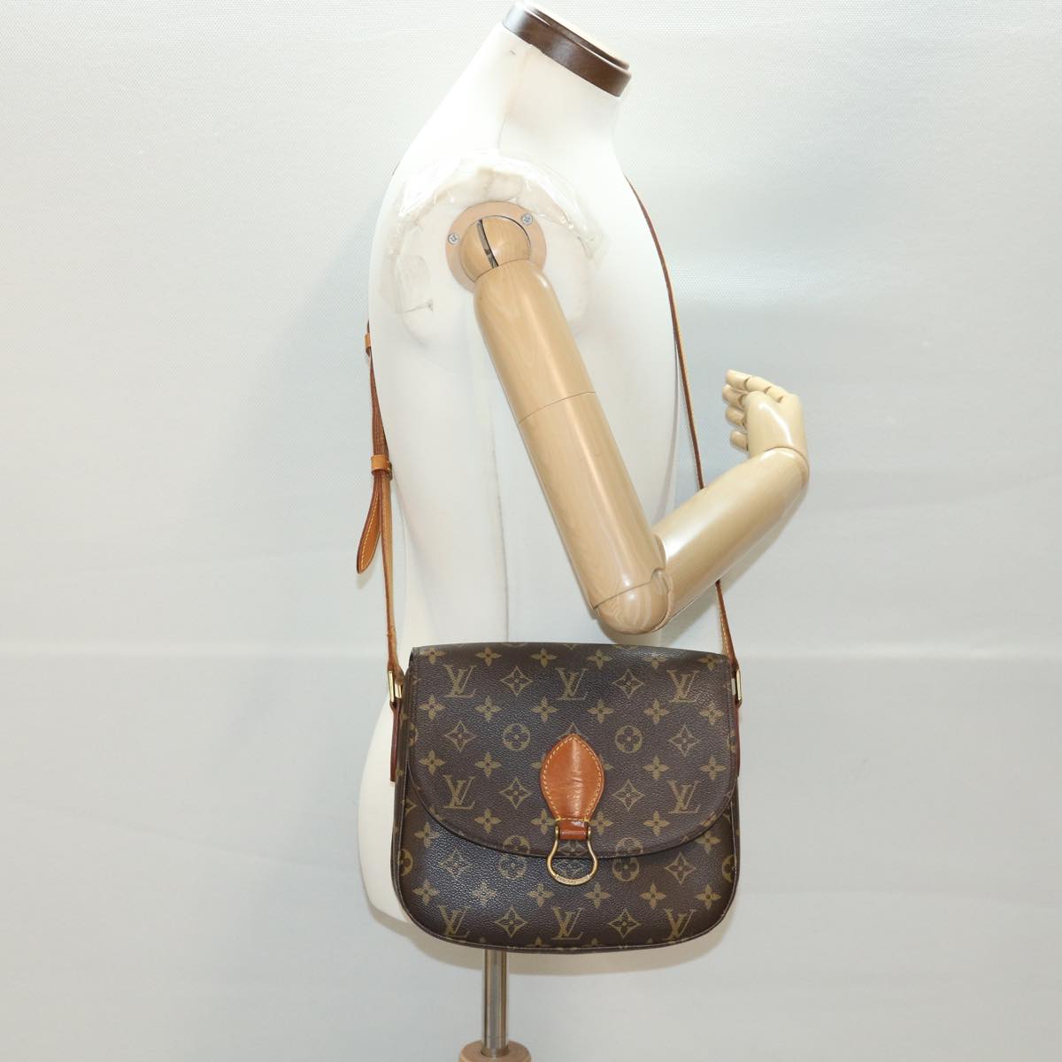 LOUIS VUITTON Monogram Saint Cloud GM Shoulder Bag M51242 LV tb569