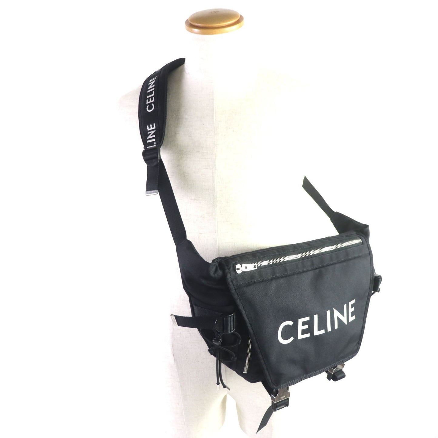 CELINE Sling bag 19869 Nylon black Medium Trekking Messenger mens Secondhand