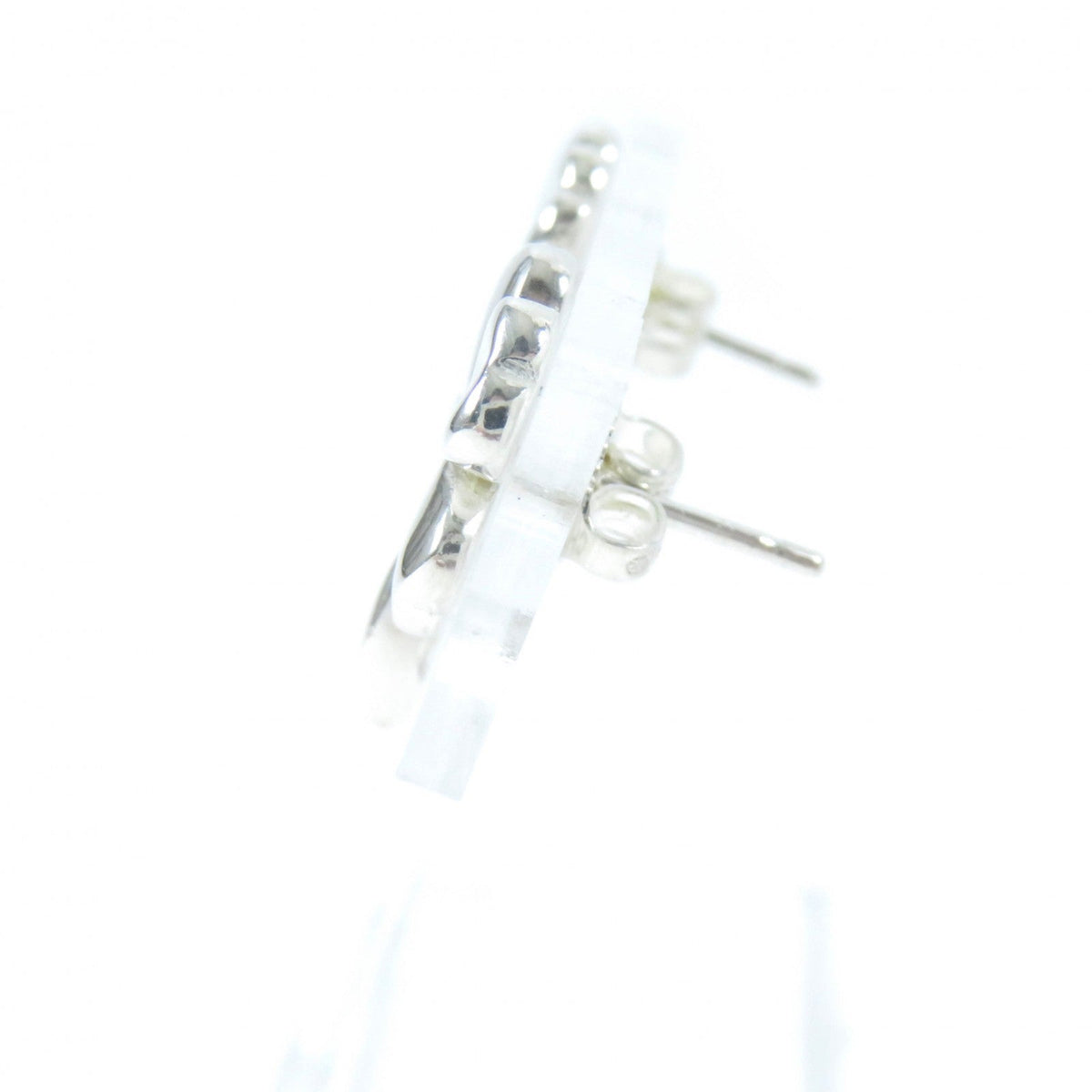 Chanel Clover logo Pierce