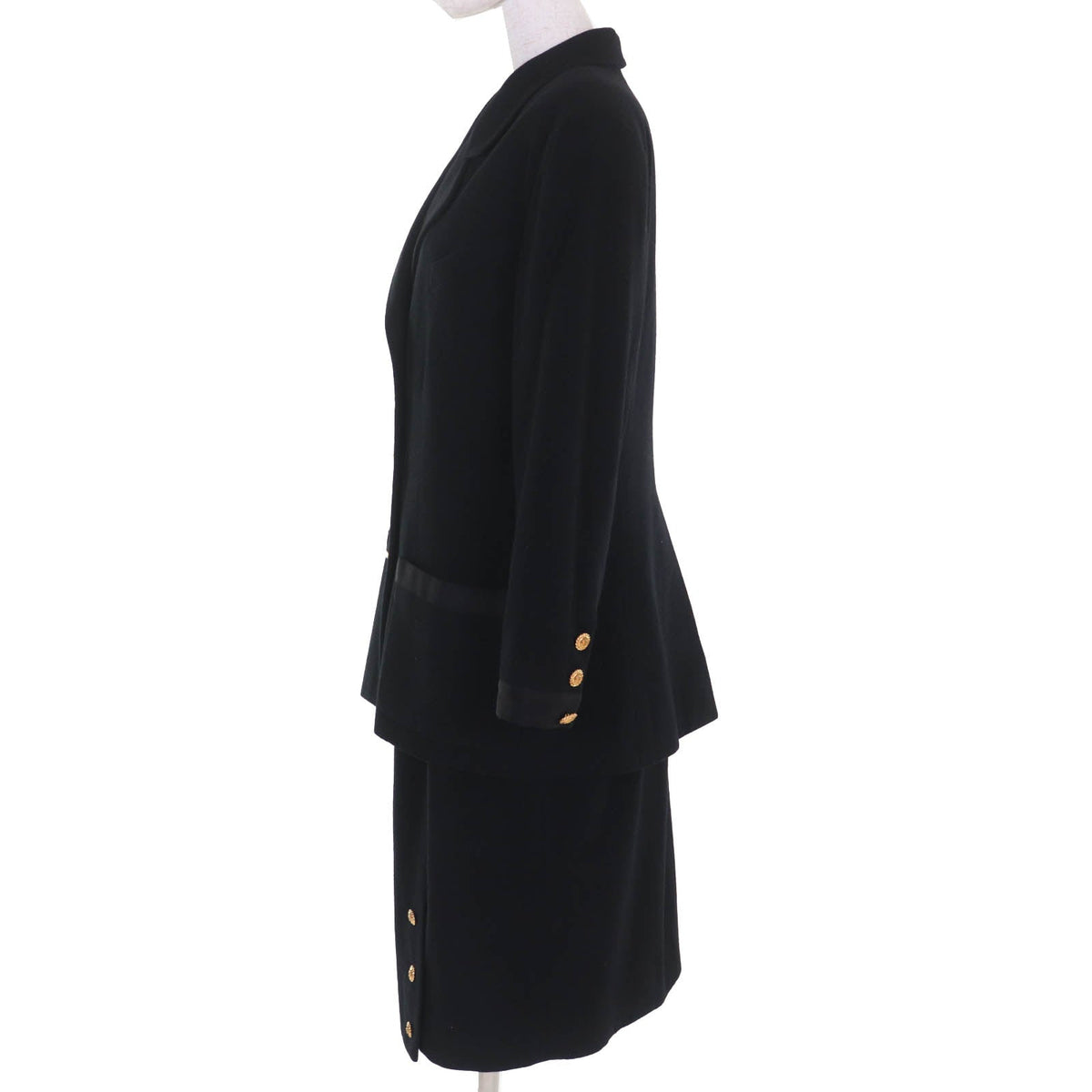 Chanel BOUTIQUE Wool Suit