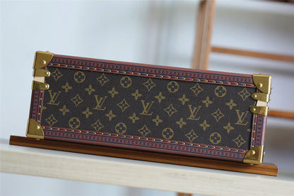 Franco Shops - Louis Vuittons  - 9516