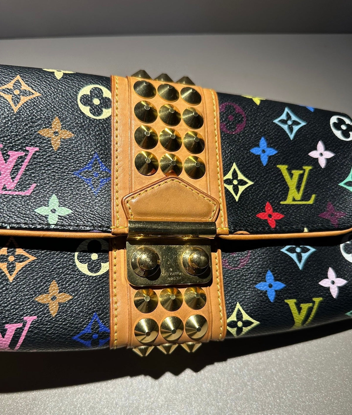 Louis vuitton black multicolor monogram courtney clutch
