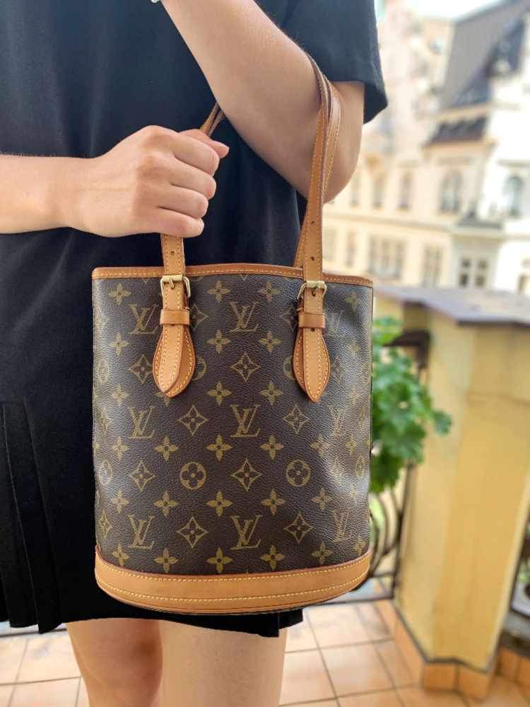 Louis Vuitton Petit Bucket Monogram Canvas