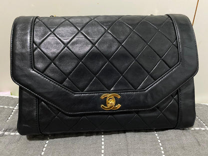 Classic Medium Diana Flap in Black Lambskin GHW