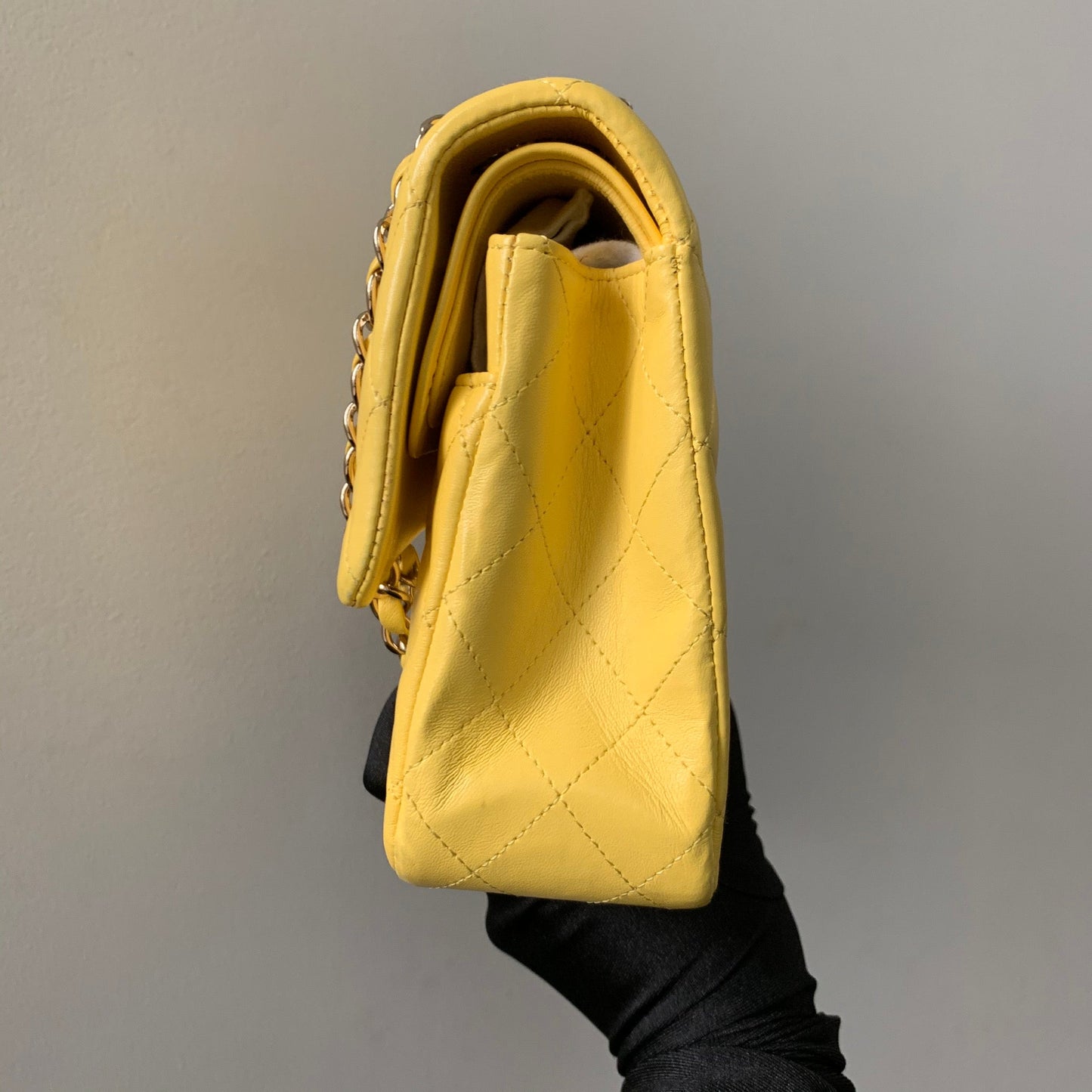 Classic Flap Medium Lambskin with Light GHW
