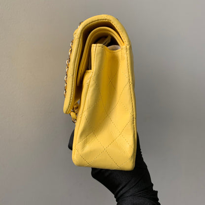 Classic Flap Medium Lambskin with Light GHW