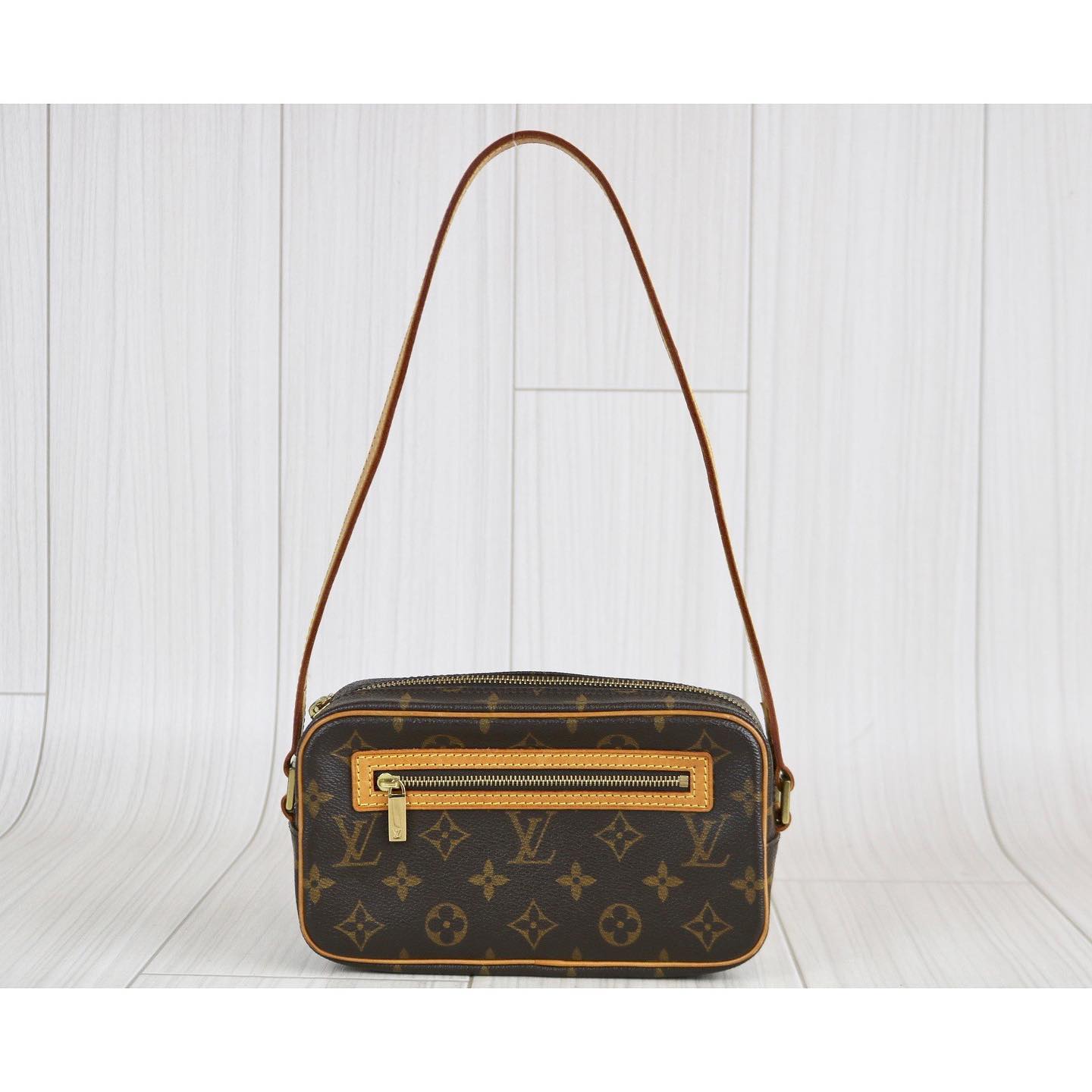 Rank A ｜ LV Monogram Pochette Cite Shoulder Bag｜111209